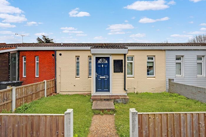 4 Bedroom Terraced House For Sale In Rivertons, Basildon, Essex, SS16