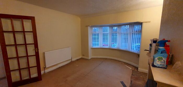 1 Bedroom Flat To Rent In Leeds Old Rd, Bradford BD3
