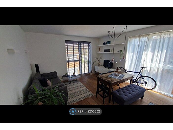 1 Bedroom Flat To Rent In Rosina Street, London, E9