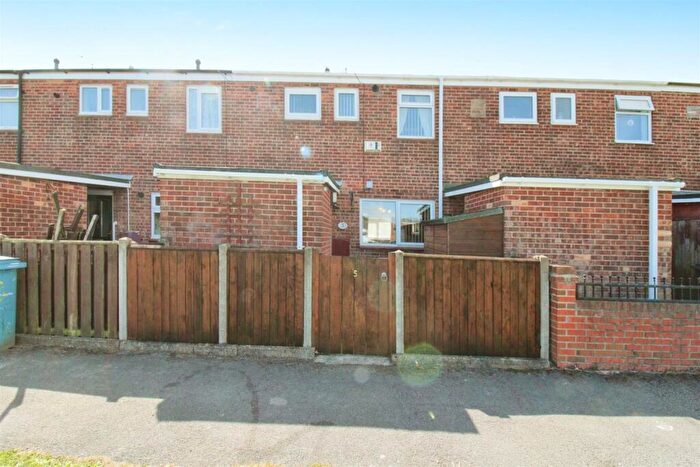 3 Bedroom Terraced House For Sale In Moorfoot Close, Bransholme, Hull, HU7