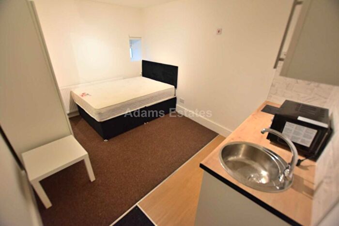 Studio To Rent In Church Road, Earley, Reading, RG6