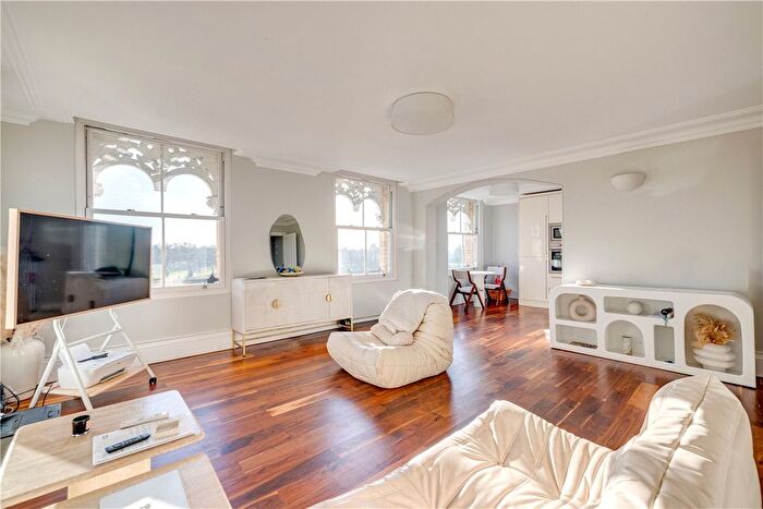 2 Bedroom Flat For Sale In Clapham Common North Side, London, SW4