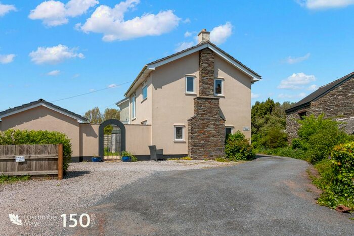 3 Bedroom Detached House For Sale In Parrots Close, Malborough, Kingsbridge, TQ7