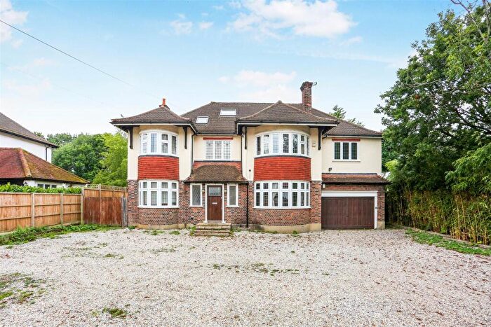 6 Bedroom Detached House To Rent In Wilbury Avenue, South Cheam, SM2
