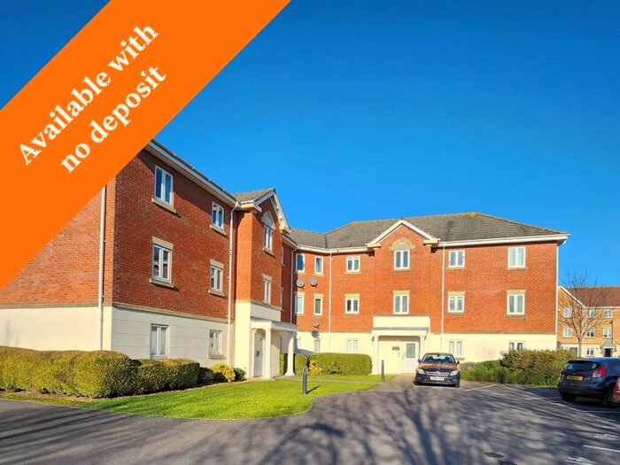 2 Bedroom Flat To Rent In Godwit Close, Gosport, Hampshire, PO12