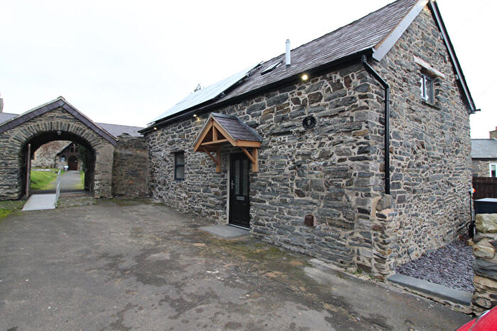 2 Bedroom Barn Conversion To Rent In Llansannan, Llansannan, LL16