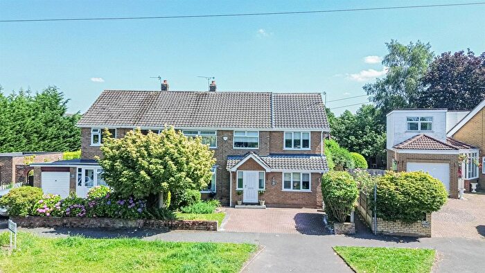 4 Bedroom Semi-Detached House For Sale In Willow Drive, Stockton Heath, Warrington, WA4