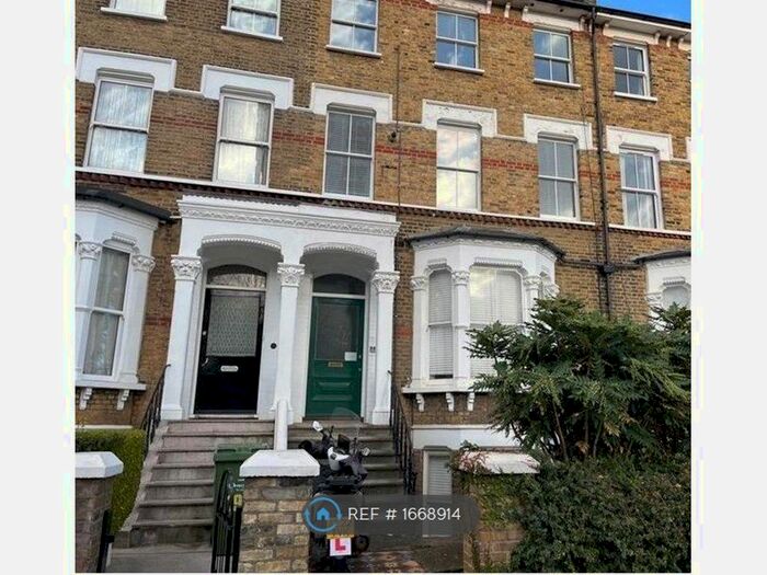 1 Bedroom Flat To Rent In South Lambeth Road, London, SW8
