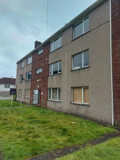 3 Bedroom Flat To Rent In Heol Yr Afon, Glyncorrwg, Port Talbot, SA13