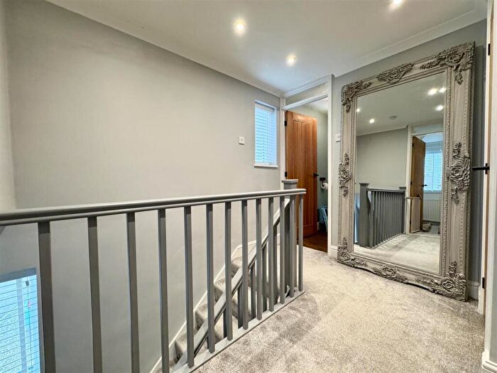 3 Bedroom Semi-Detached House For Sale In Woodward Avenue, Bacton, IP14