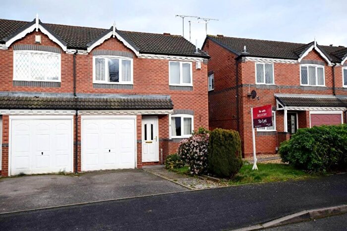 3 Bedroom Semi-Detached House To Rent In Edwards Drive, Castlefields, Stafford, ST16