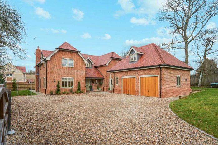5 Bedroom Detached House For Sale In Kingston Road, Shalbourne, SN8
