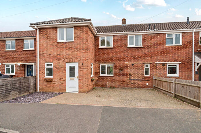 4 Bedroom Terraced House For Sale In Rydings, Windsor, Berkshire, SL4