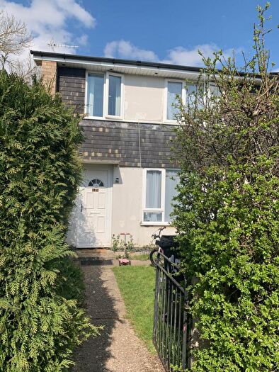 3 Bedroom End Of Terrace House To Rent In Walton Close, Woodley, Reading, Berkshire, RG5