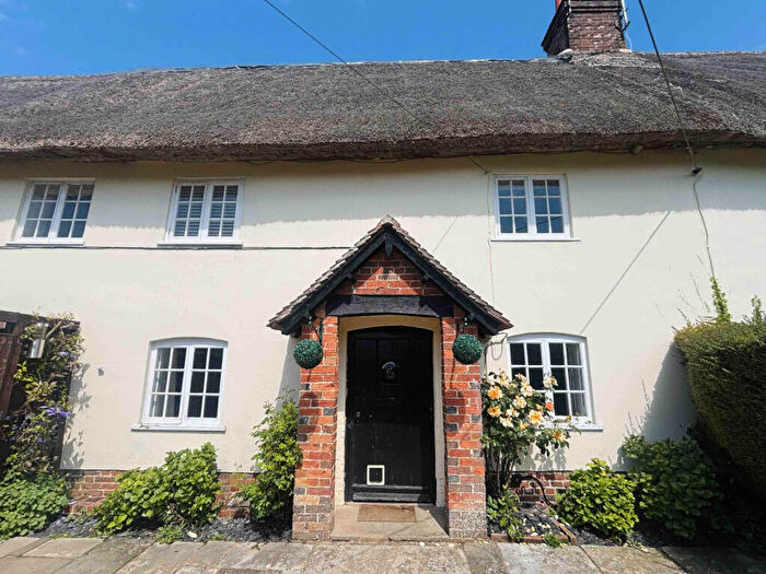 2 Bedroom Cottage To Rent In Manswood, BH21