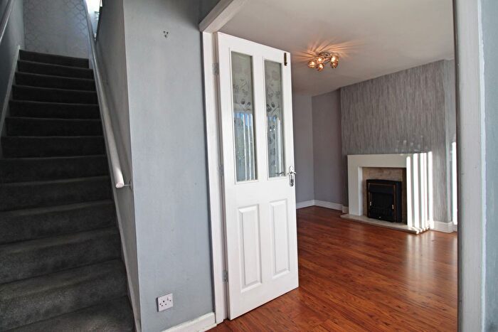 3 Bedroom Semi-detached House For Sale In Concorde Avenue, Wigan, WN3