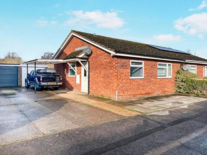 2 Bedroom Semi-Detached Bungalow For Sale In Carnation Way, Red Lodge, IP28