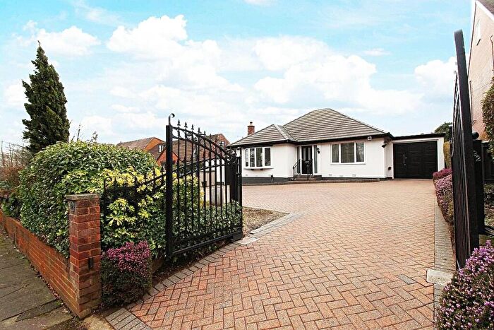 4 Bedroom Detached Bungalow For Sale In Moorgate Road, Rotherham, S60