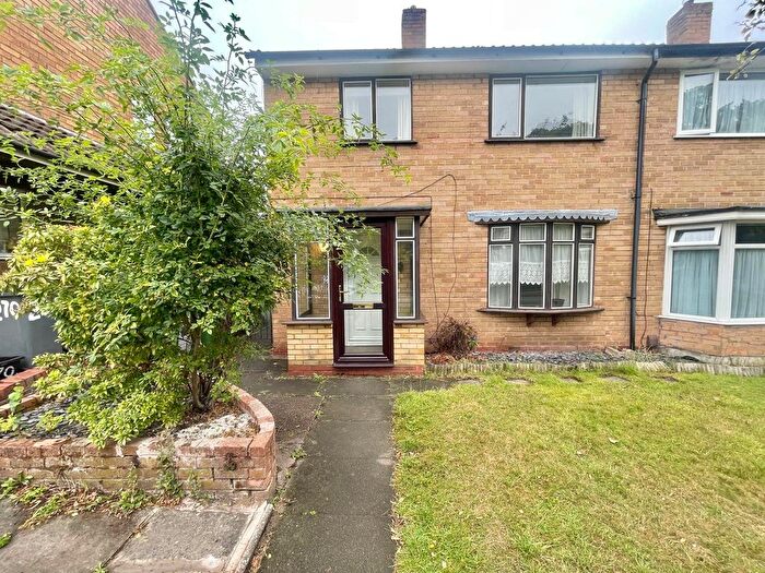 3 Bedroom Semi-Detached House To Rent In Lode Lane, Solihull, B91