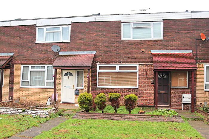 2 Bedroom Terraced House For Sale In Austen Road, Farnborough, GU14