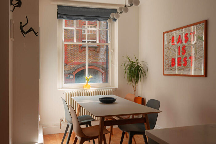 2 Bedroom Flat For Sale In Walton House, Montclare Street, London, E2