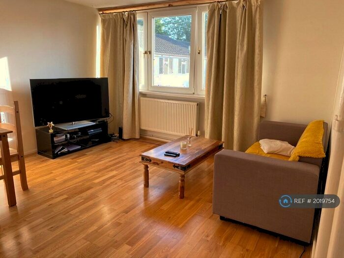 2 Bedroom Flat To Rent In John Barnes Walk, Stratford, E15