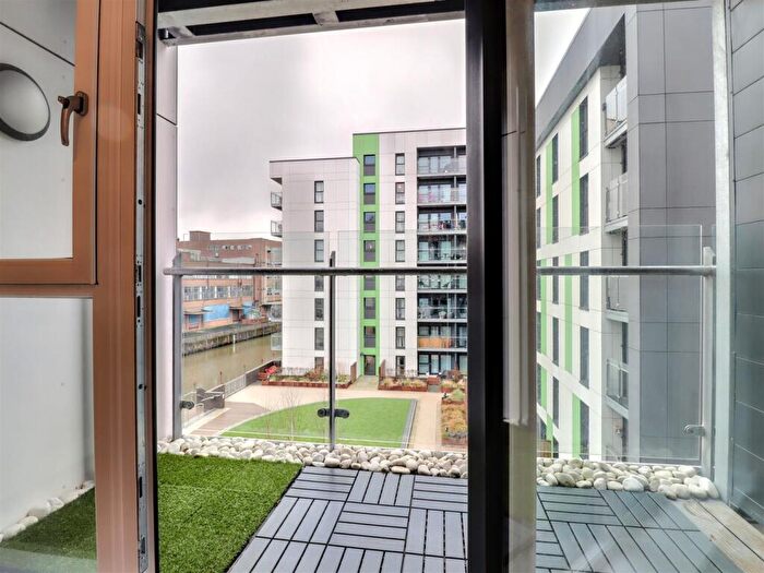 2 Bedroom Apartment To Rent In Canary Quay, Norwich, NR1