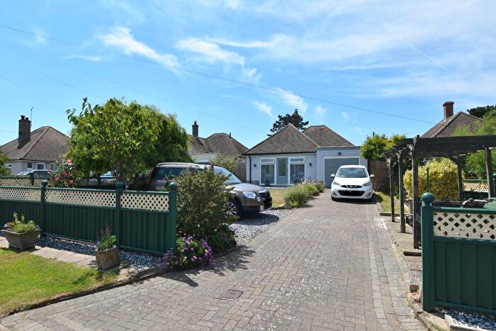 2 Bedroom Detached Bungalow For Sale In Queensway, Dymchurch, Romney Marsh, TN29