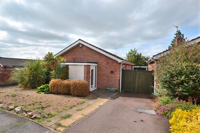 2 Bedroom Detached Bungalow For Sale In Heathcote Drive, Sileby, LE12