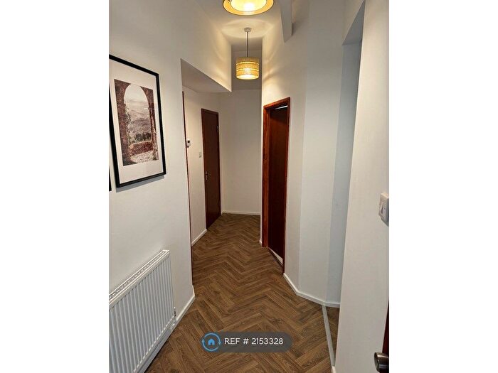 2 Bedroom Flat To Rent In London, London, E9