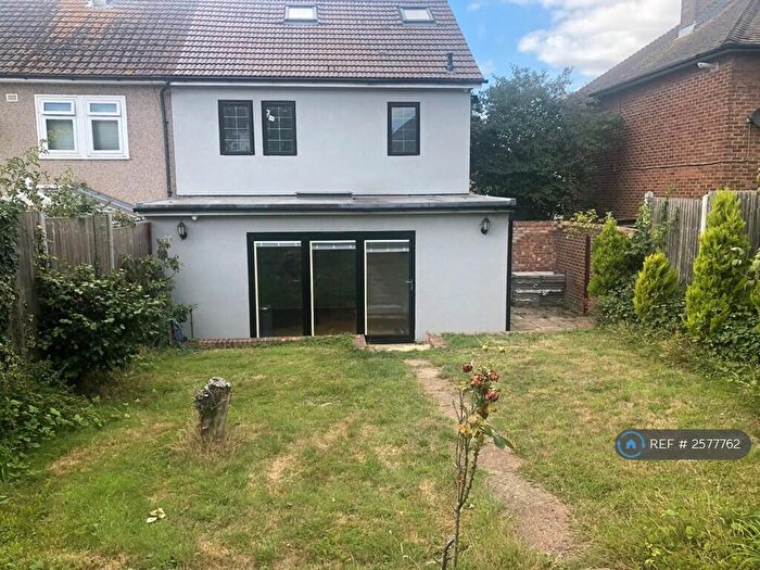 4 Bedroom Semi-Detached House To Rent In Chester Road Loughton Essex, Loughton, IG10