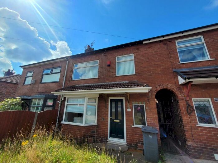 3 Bedroom Semi-Detached House To Rent In Beechfield Avenue, Little Hulton, Manchester, M38
