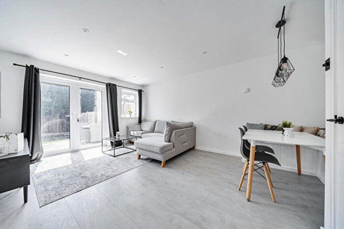 2 Bedroom Terraced House For Sale In Jubilee Road, Wimborne, BH21