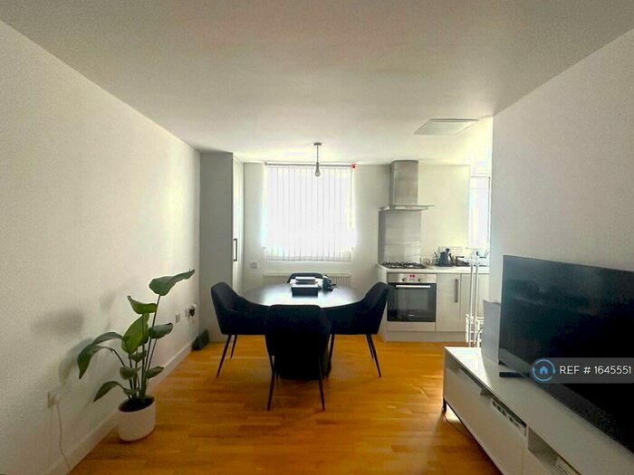 1 Bedroom Flat To Rent In Mackintosh Lane, London, E9