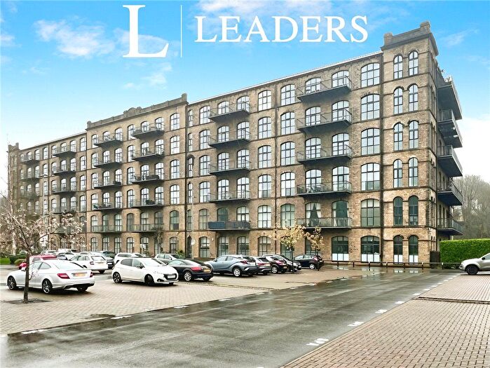 1 Bedroom Flat For Sale In Low Westwood Lane, Linthwaite, Huddersfield, HD7