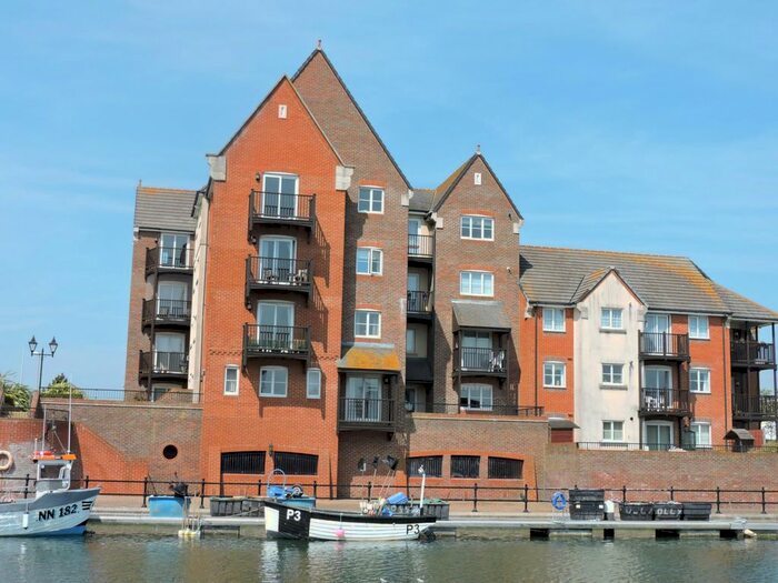 2 Bedroom Flat To Rent In Daytona Quay, Sovereign Harbour South, BN23