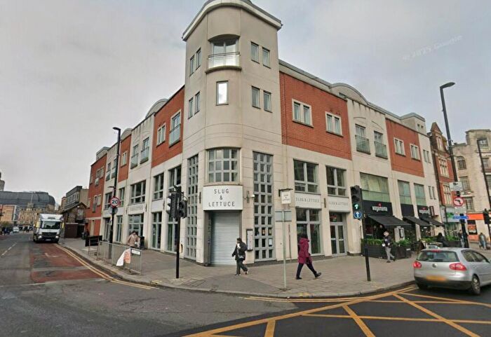 2 Bedroom Apartment For Sale In Park Lane, Croydon, CR0