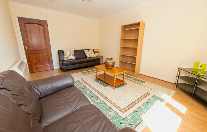 2 Bedroom Flat To Rent In Links View, Linksfield Road, Pittodrie, Aberdeen, AB24