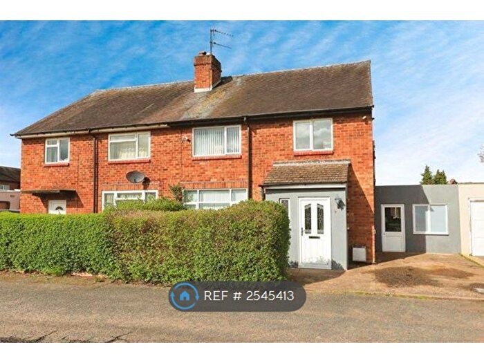 4 Bedroom Semi-Detached House To Rent In Breedon Avenue, Kidderminster, DY11