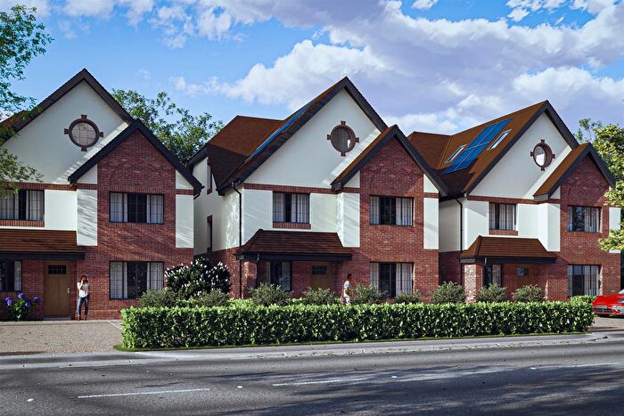 5 Bedroom Detached House For Sale In Hatfield Road, St. Albans, AL4