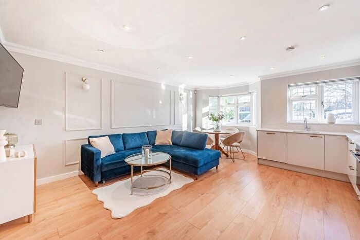 3 Bedroom Semi Detached House For Sale In Manor Gardens, Ruislip, HA4