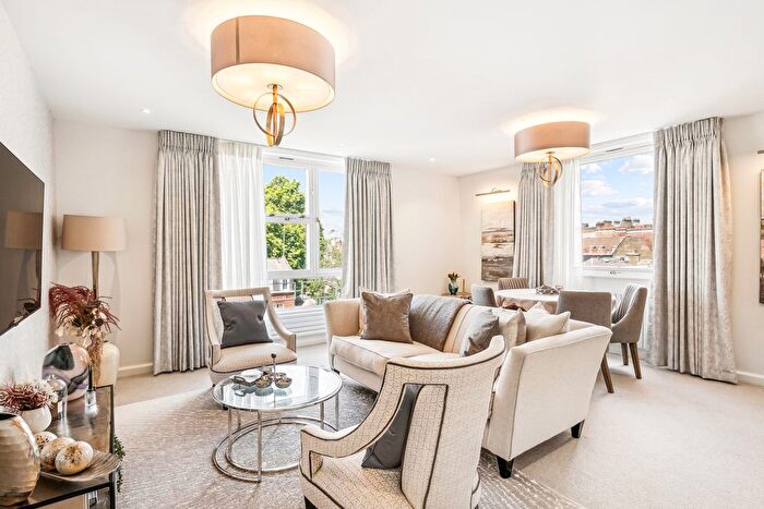 3 Bedroom Detached House To Rent In Belgravia Court, Ebury Street, SW1W