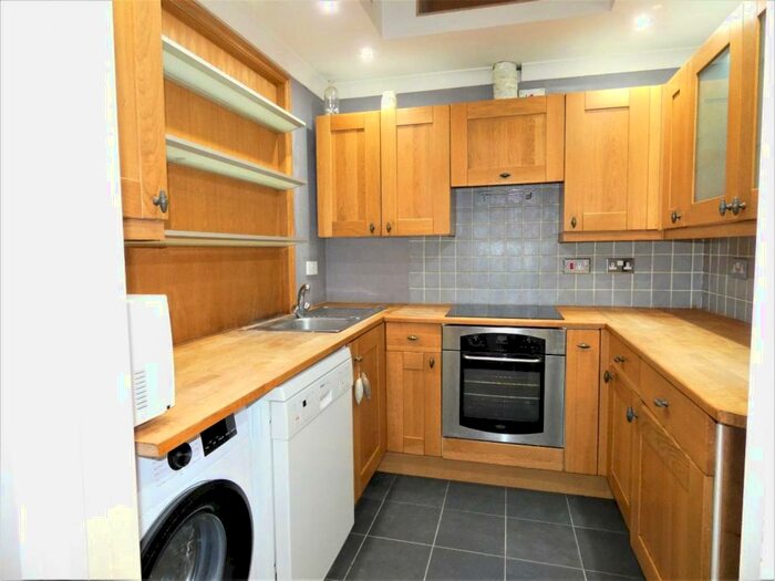2 Bedroom Flat For Sale In Crawford Street, Millport, Isle Of Cumbrae, KA28
