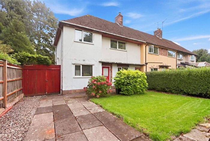 2 Bedroom Terraced House For Sale In Grove Cottages, Walton, Chesterfield, S40