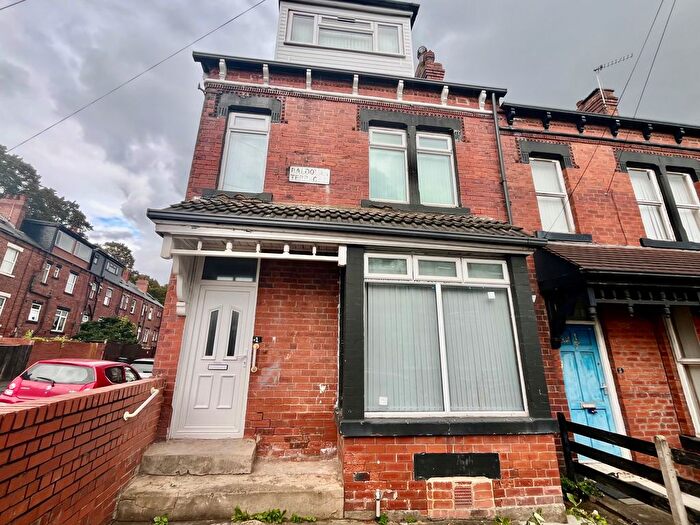 4 Bedroom Property To Rent In Baldovan Terrace, Leeds, LS8