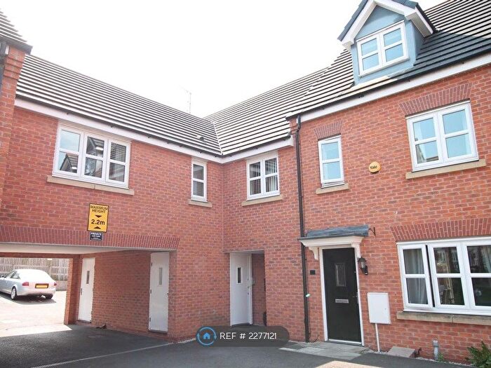 2 Bedroom Flat To Rent In Sutton Mannor, Sutton Manor, St. Helens, WA9