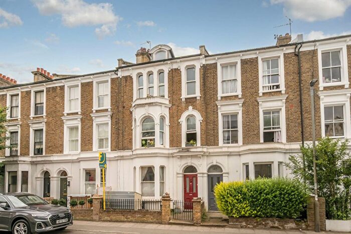 1 Bedroom Flat To Rent In Disraeli Road, Putney, London, SW15
