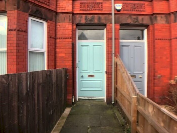3 Bedroom Flat To Rent In Church Road, West Kirby, Wirral, CH48