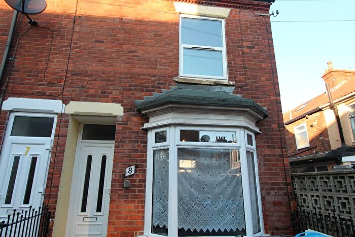3 Bedroom Terraced House To Rent In Holyrood Villas, New Bridge Road, HU9