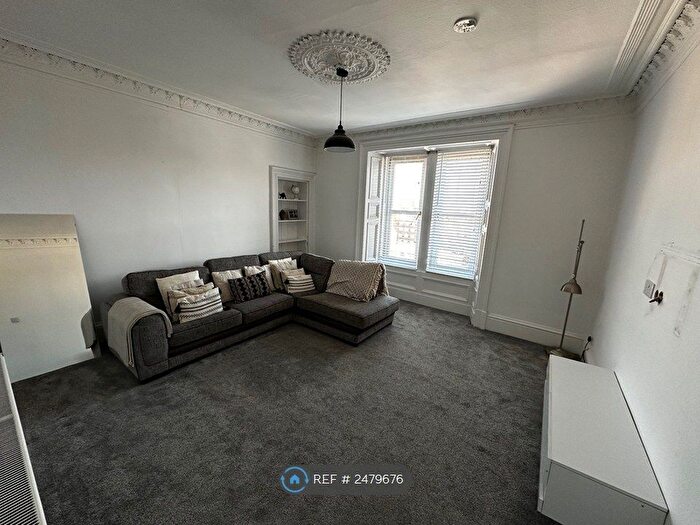 2 Bedroom Flat To Rent In Forest Park Road, Dundee, DD1